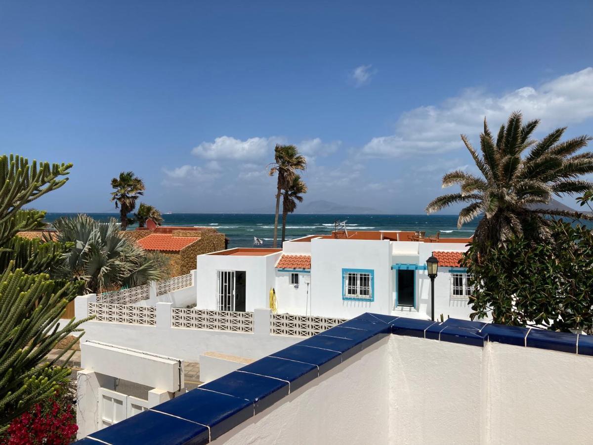 Beach House With The Heated Pool Next To Rocky Point Corralejo Eksteriør bilde