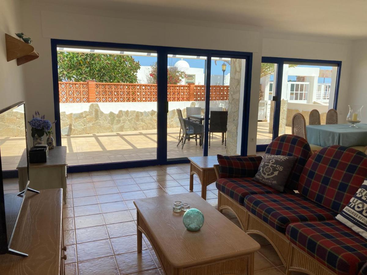 Beach House With The Heated Pool Next To Rocky Point Corralejo Eksteriør bilde