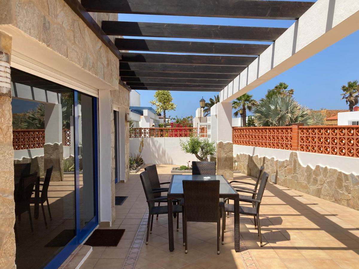 Beach House With The Heated Pool Next To Rocky Point Corralejo Eksteriør bilde